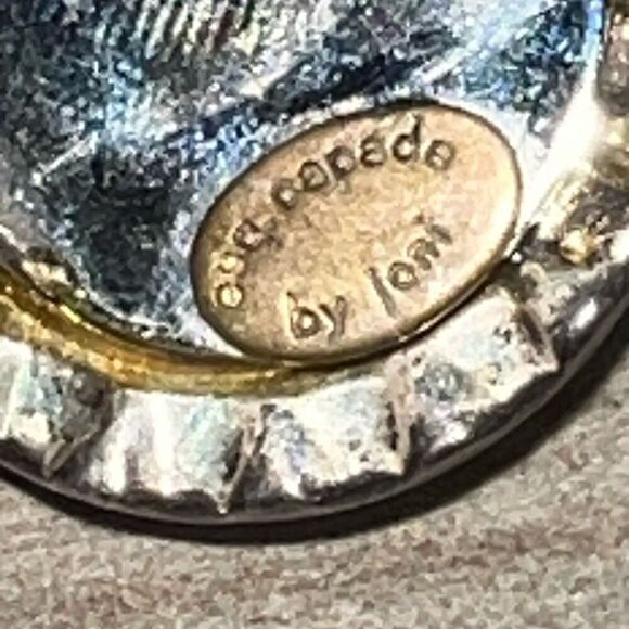 ESQ Capade By Joni Vintage Faux Pearl and Rhinestone Clip-on Earrings Signed - Picture 7 of 7